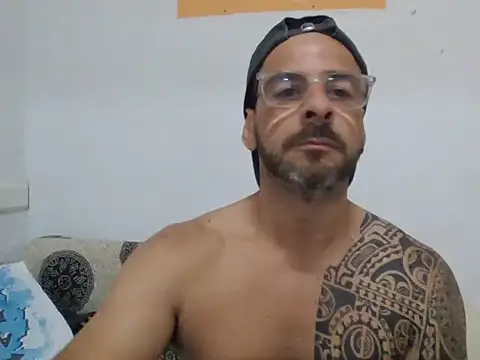 Snapshot of bruno10yjua chatting on June 2026 12:16:02 PM bruno10yjua online show from June 2026 12:16:02 PM