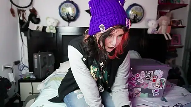 Devil And Princess online show from November 2025 01:50:01 AM