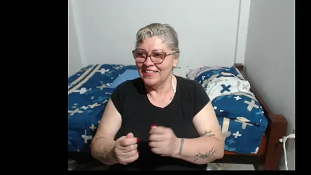 Snapshot of Olgahunder chatting on February 2026 08:40:02 PM Olgahunder online show from February 2026 08:40:02 PM