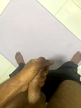 Snapshot of AYARSIZ38 chatting on October 2025 07:22:02 PM AYARSIZ38 online show from October 2025 07:22:02 PM