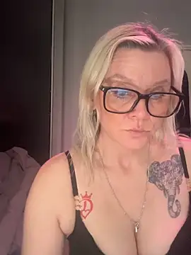 Curvy-Cleo online show from February 2026 11:50:01 AM