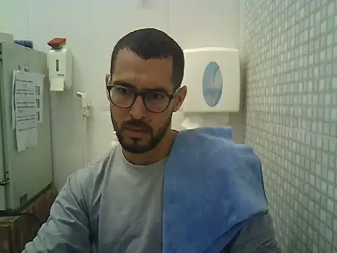 Snapshot of pdasgyn chatting on September 2025 01:13:01 PM pdasgyn online show from September 2025 01:13:01 PM