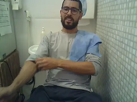 Snapshot of pdasgyn chatting on October 2025 02:32:02 PM pdasgyn online show from October 2025 02:32:02 PM