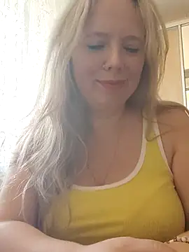 Irina3718 online show from November 2025 11:31:01 AM