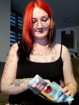 TiffiChantiT2 online show from January 2026 07:14:01 AM