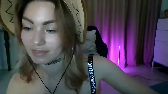 SweetDarling7 online show from March 2025 02:55:02 PM