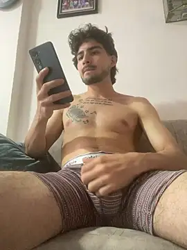 thiago9798 online show from July 2026 06:20:01 PM
