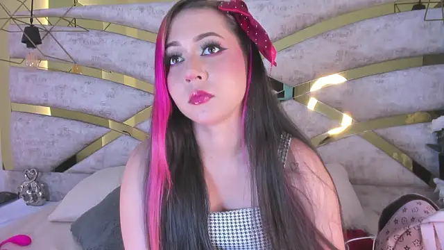 Sofiia Rossee  online show from February 2026 08:38:01 PM