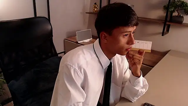 labrinthteasing online show from March 2025 07:48:02 PM