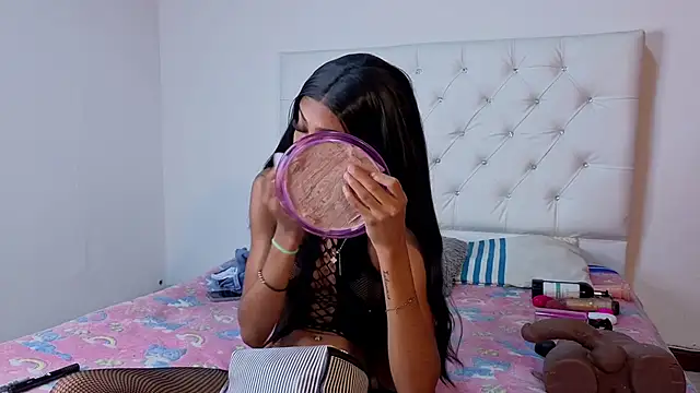 megan stathann online show from February 2026 10:04:02 PM