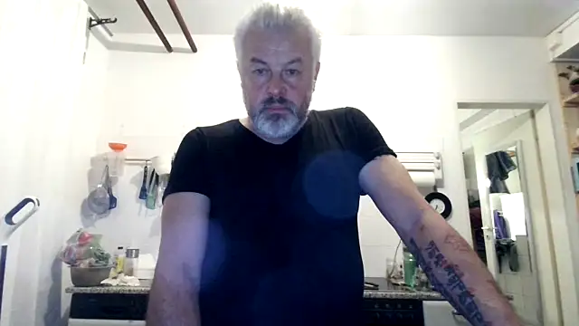 Berg Boy online show from November 2025 05:30:02 AM