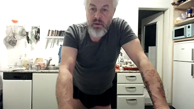 Berg Boy online show from January 2026 10:15:01 PM