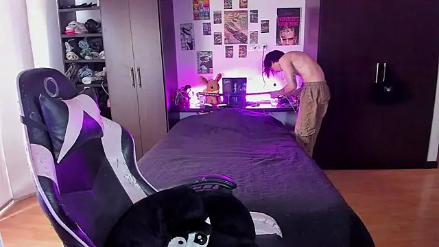 xIce Boy online show from March 2026 07:17:02 PM