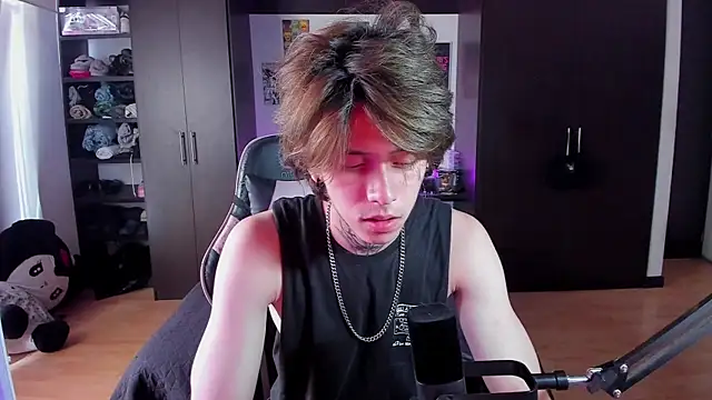 xIce Boy online show from March 2026 02:22:02 PM