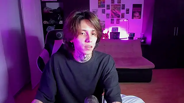 Snapshot of xIce_Boy chatting on April 2026 12:57:01 AM xIce Boy online show from April 2026 12:57:01 AM