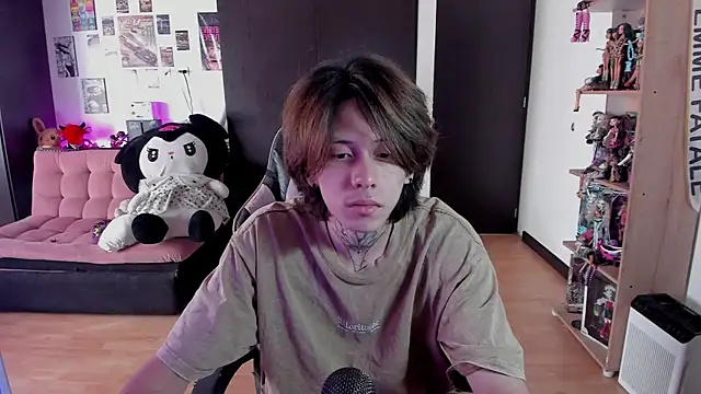 Snapshot of xIce_Boy chatting on May 2026 01:17:02 PM xIce Boy online show from May 2026 01:17:02 PM