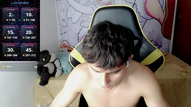 Snapshot of Thomass_shelbyy chatting on March 2025 04:12:02 PM Thomass shelbyy online show from March 2025 04:12:02 PM