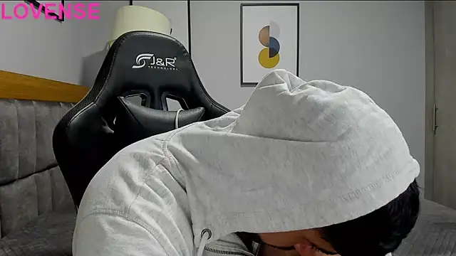 Dante Storm online show from October 2025 09:51:02 AM