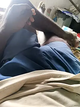 PolarFriend0 online show from February 2026 05:05:02 AM