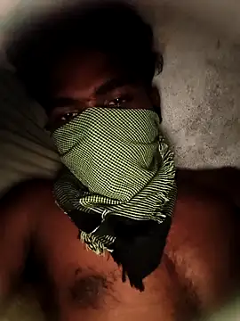 Snapshot of PolarFriend0 chatting on April 2026 06:38:01 PM PolarFriend0 online show from April 2026 06:38:01 PM