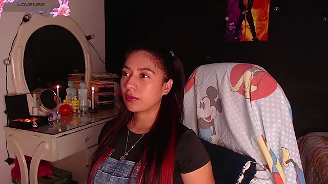 Snapshot of yes0225 chatting on October 2025 03:01:02 PM yes0225 online show from October 2025 03:01:02 PM