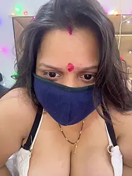 Catchybusty online show from June 2026 07:57:01 AM