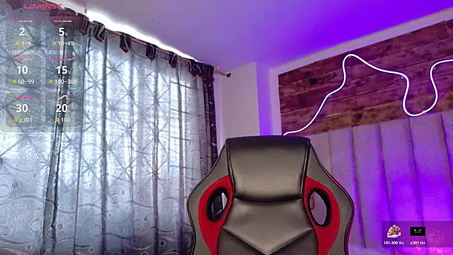 natasha  black online show from December 2025 07:42:02 PM