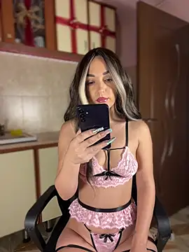 Snapshot of MeganFoxiy chatting on February 2026 05:49:01 AM MeganFoxiy online show from February 2026 05:49:01 AM