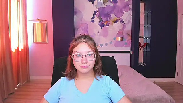 Snapshot of AngelinaLow chatting on September 2025 11:23:02 AM AngelinaLow online show from September 2025 11:23:02 AM