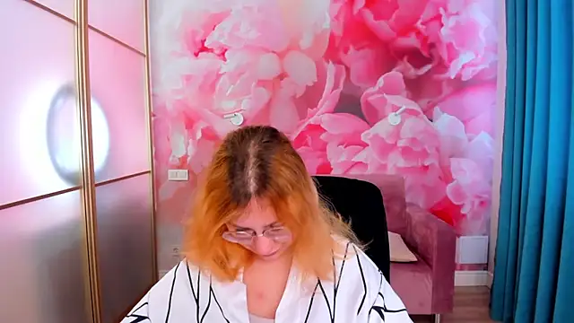 AngelinaLow online show from February 2026 12:23:01 PM