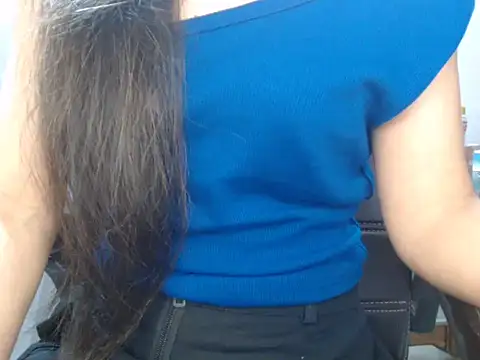 Snapshot of TheMostBeautifullGirl- chatting on May 2026 06:04:02 PM TheMostBeautifullGirl- online show from May 2026 06:04:02 PM