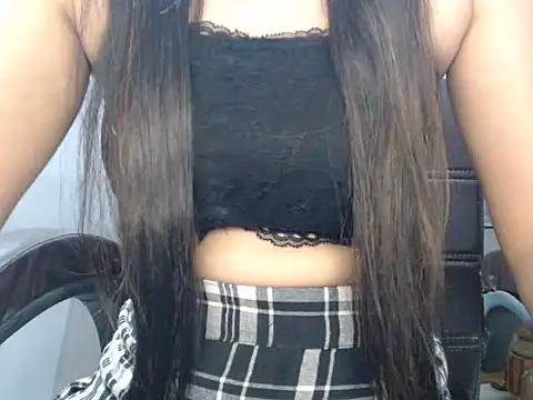 Snapshot of TheMostBeautifullGirl- chatting on July 2026 05:34:02 PM TheMostBeautifullGirl- online show from July 2026 05:34:02 PM