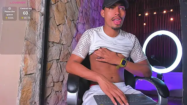 Snapshot of LiamByrne chatting on December 2025 07:01:02 AM LiamByrne online show from December 2025 07:01:02 AM