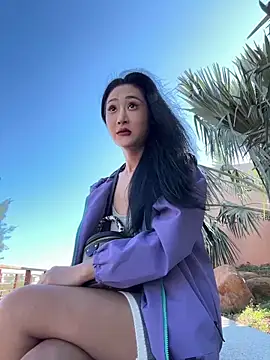 linger-23 online show from December 2025 06:18:01 AM