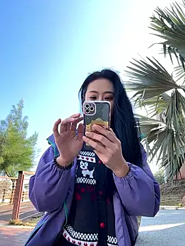 linger-23 online show from January 2026 06:18:02 AM