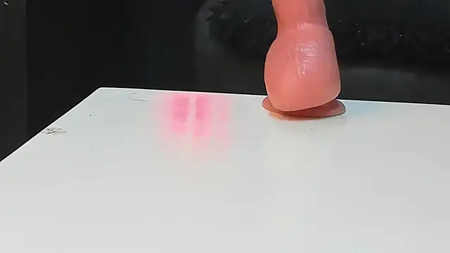 Kendraa Hot online show from February 2026 12:40:02 AM