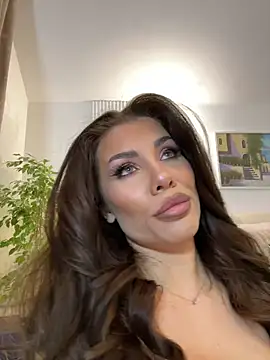 CelineReys online show from March 2026 06:47:02 PM