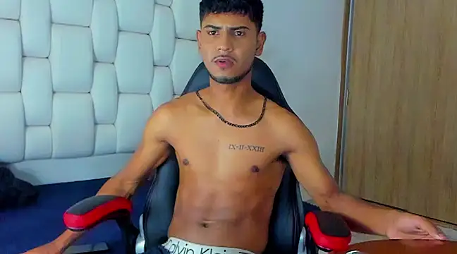 Snapshot of FelipeBrais chatting on March 2025 08:59:01 PM FelipeBrais online show from March 2025 08:59:01 PM