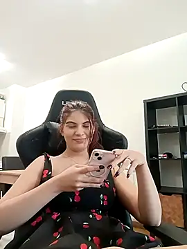 MeCherryy online show from October 2025 03:05:02 PM