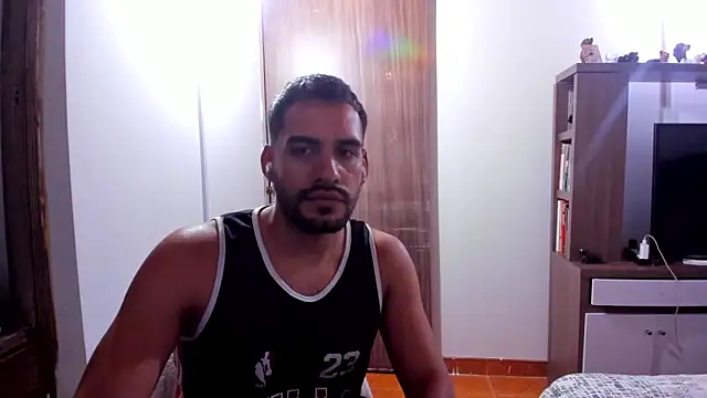 Snapshot of Leon__Hart_ chatting on March 2025 11:36:02 PM Leon Hart online show from March 2025 11:36:02 PM