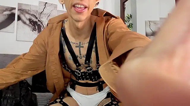 Giotrashy online show from March 2026 03:19:02 PM