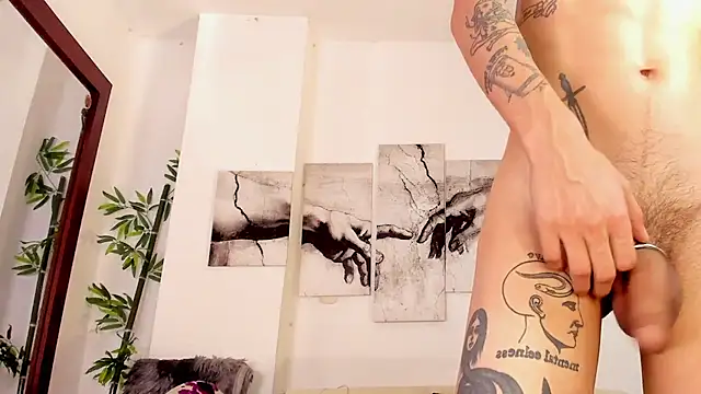 Giotrashy online show from March 2026 08:35:02 PM