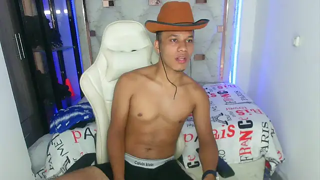 Snapshot of sex_mikee chatting on March 2025 06:25:02 AM sex mikee online show from March 2025 06:25:02 AM