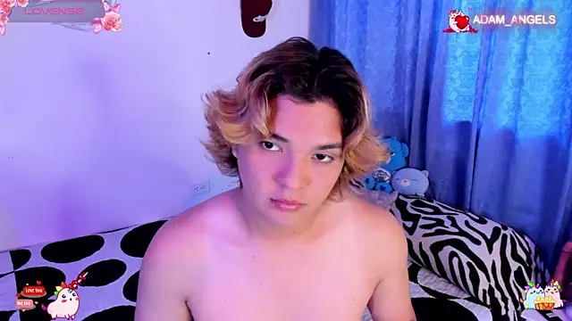 Snapshot of adam_angelssss chatting on April 2026 02:07:02 PM adam angelssss online show from April 2026 02:07:02 PM