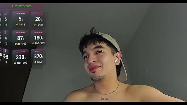 cmzo  online show from April 2026 04:01:01 AM