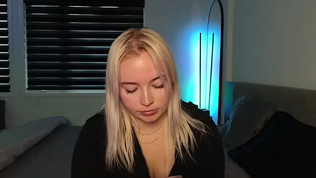 margot robbie7 online show from October 2025 10:08:02 PM