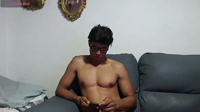 Christian Musclet4 online show from November 2025 11:43:01 AM