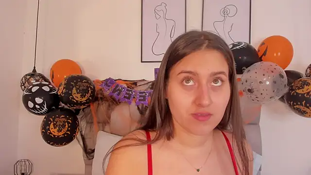 Hanna Evans   online show from October 2025 12:30:01 PM