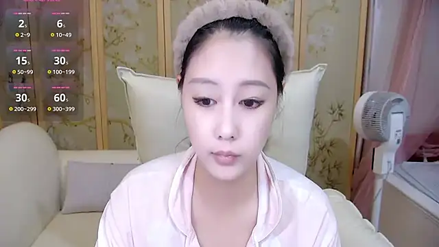 Xiaoxuan-baby online show from October 2025 02:39:02 PM