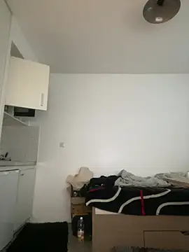 Renoirmonter online show from March 2025 01:08:02 AM